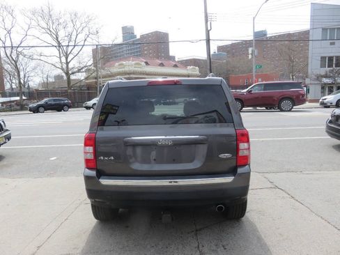 Used 2016 Jeep Patriot High Altitude AWD/4WD image 8