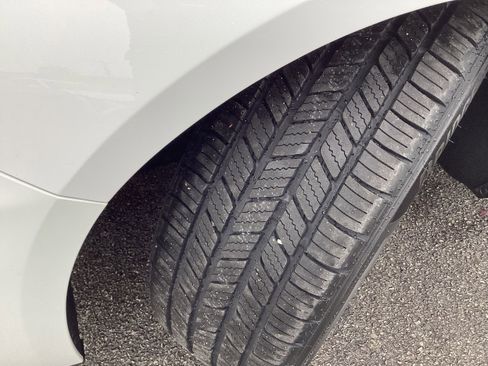 Used 2024 Chevrolet Malibu LT image 10