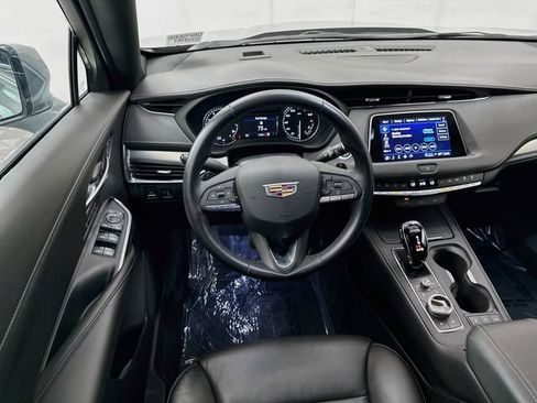 Used 2023 Cadillac XT4 Premium Luxury AWD/4WD image 22