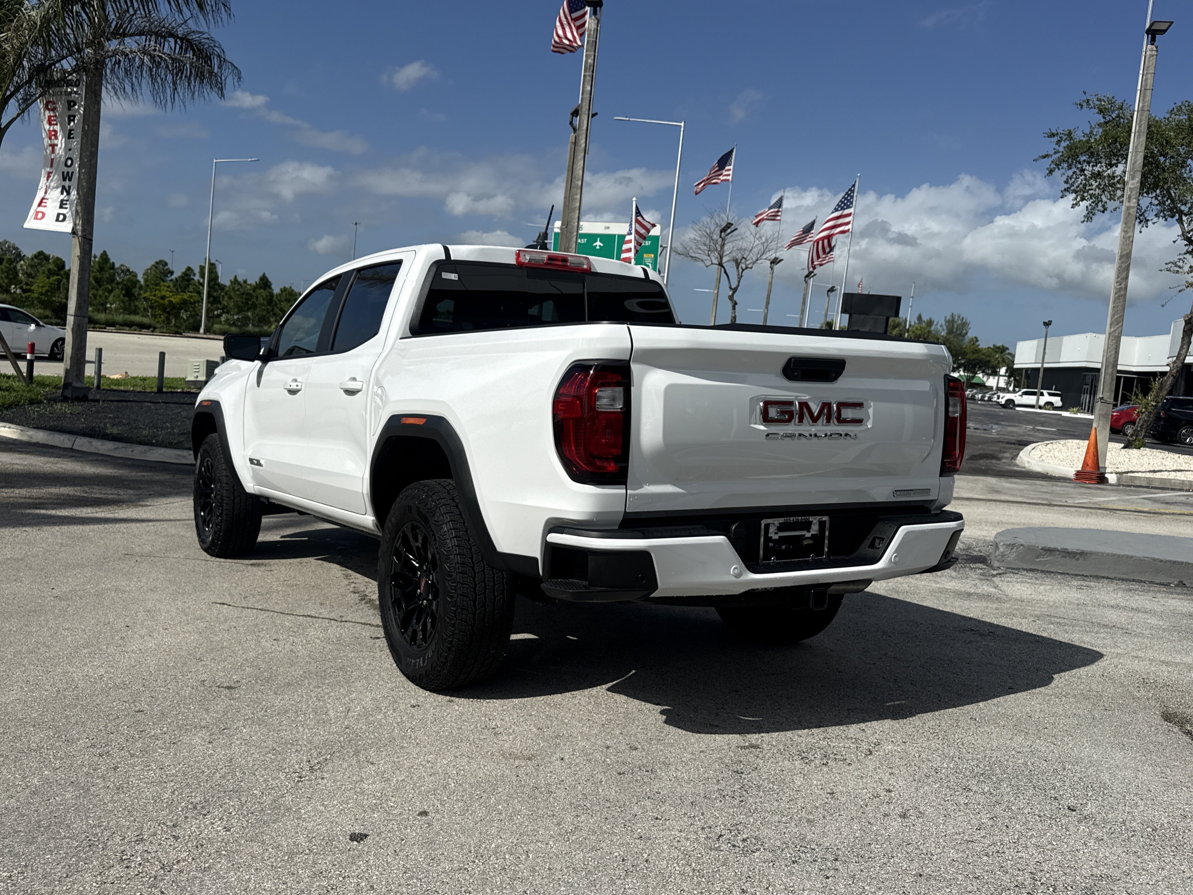 Used 2026 GMC Canyon Elevation w/ Convenience Package RWD image 9