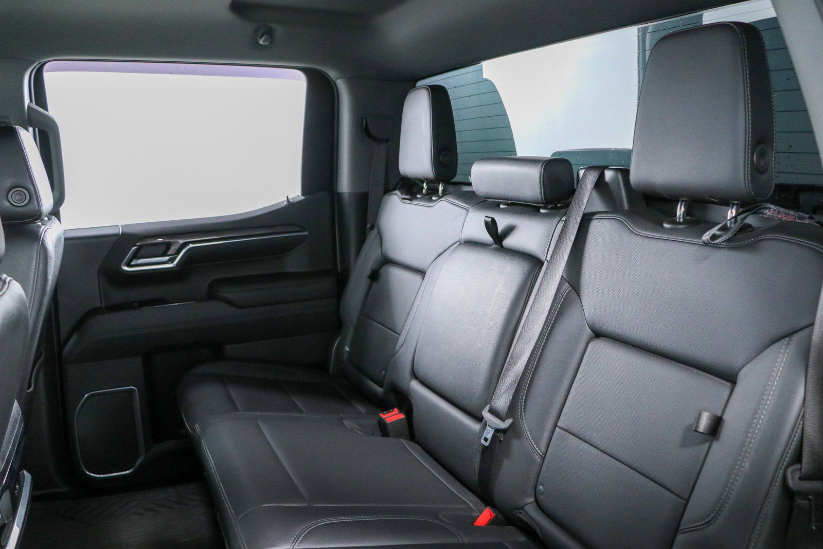 Used 2022 Chevrolet Silverado 1500 LTZ AWD/4WD image 28