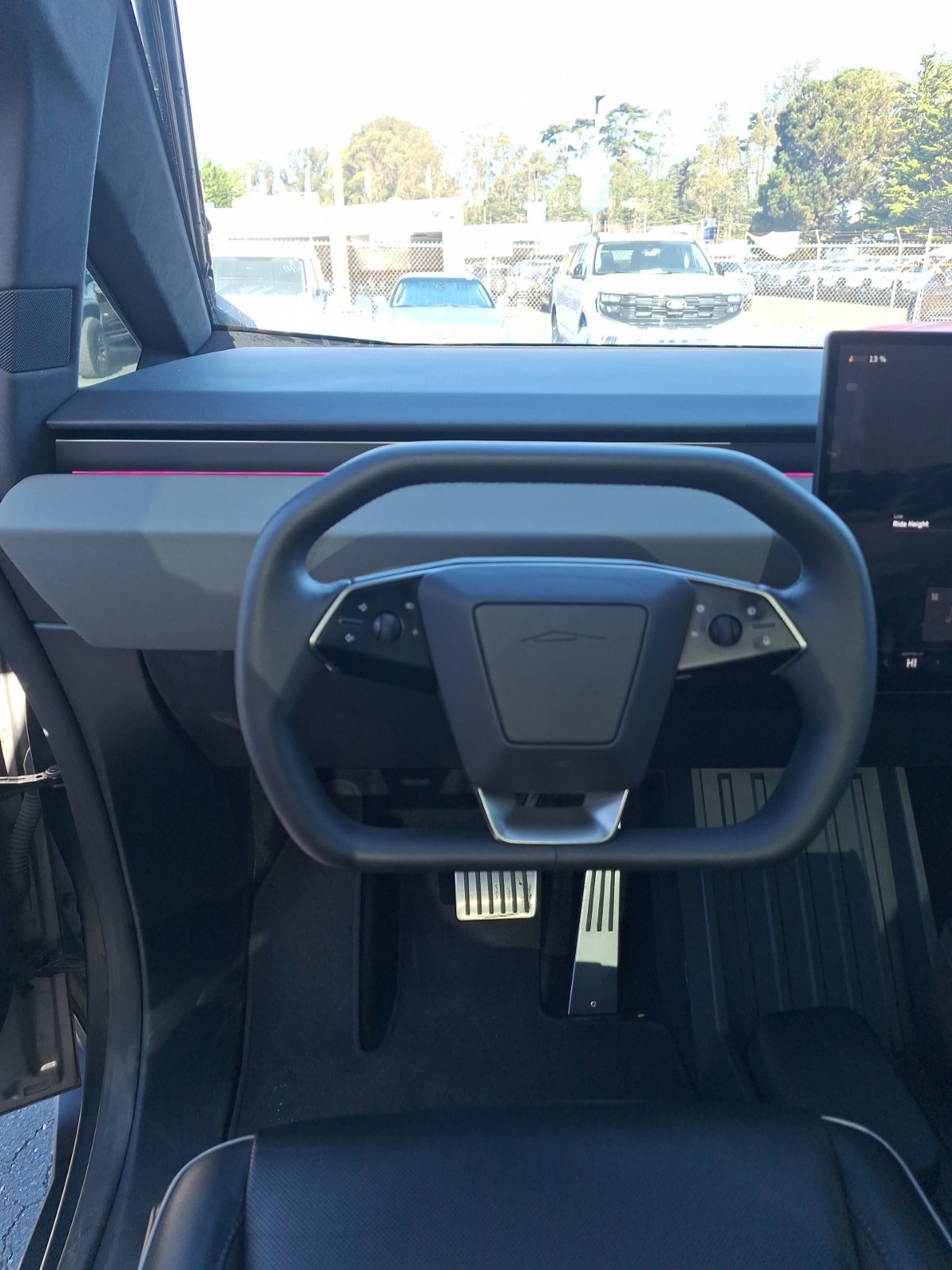 Used 2025 Tesla Cybertruck AWD Crew Cab image 12