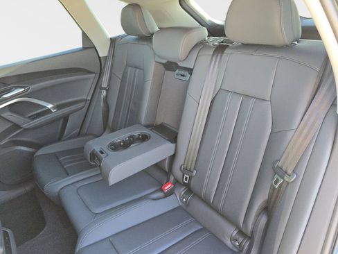 Used 2025 Audi Q5 Premium w/ Convenience Package AWD/4WD image 14