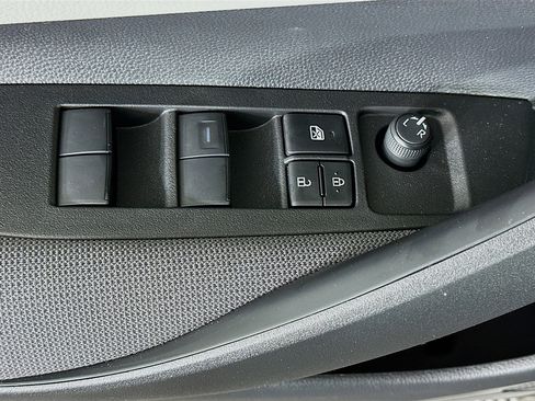 Used 2026 Toyota Corolla LE w/ LE Premium Package image 15