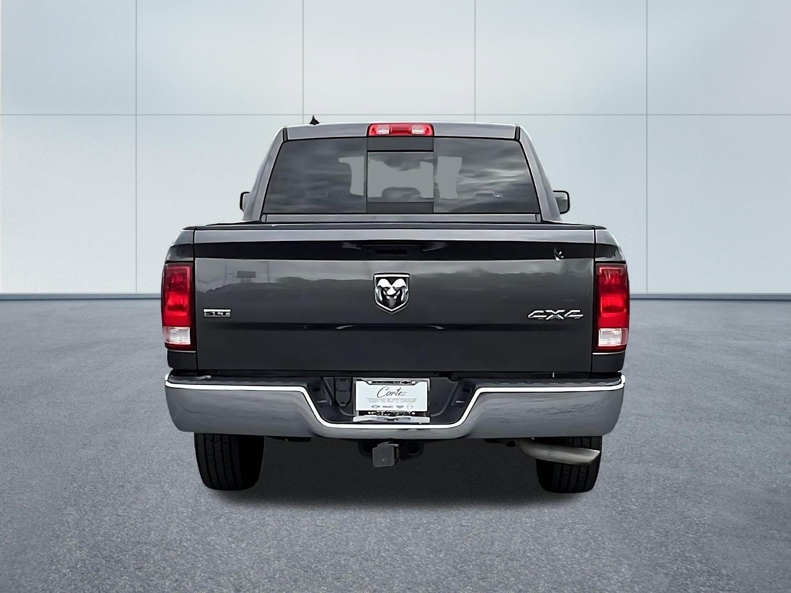 Used 2019 RAM 1500 Classic SLT w/ Luxury Group AWD/4WD image 5