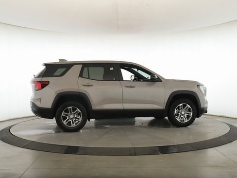 Used 2025 GMC Terrain Elevation image 6