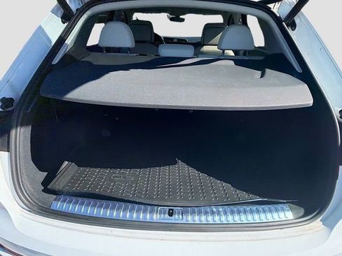 Used 2020 Audi Q3 2.0T Premium Plus w/ Premium Plus Package image 12