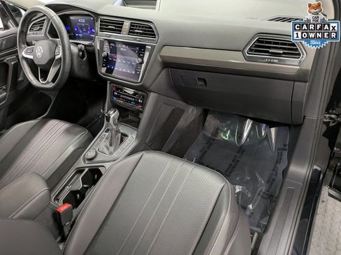Used 2023 Volkswagen Tiguan SE image 30