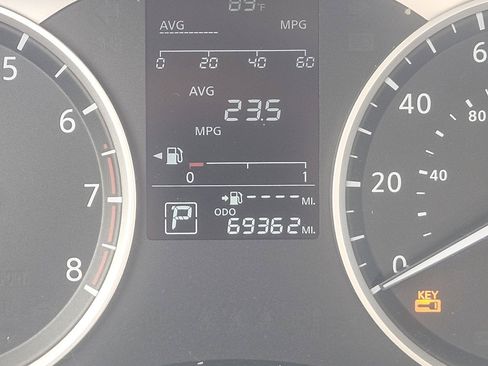 Used 2022 Nissan Kicks S FWD image 17