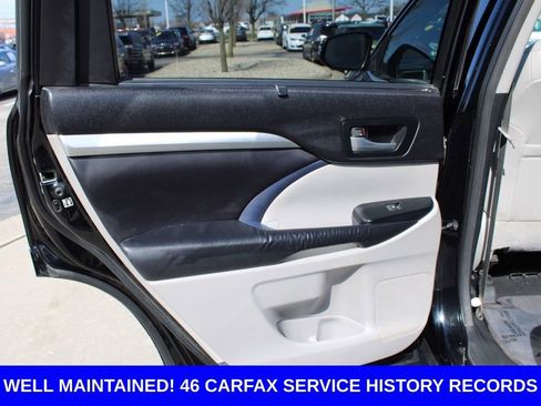 Used 2016 Toyota Highlander XLE image 26