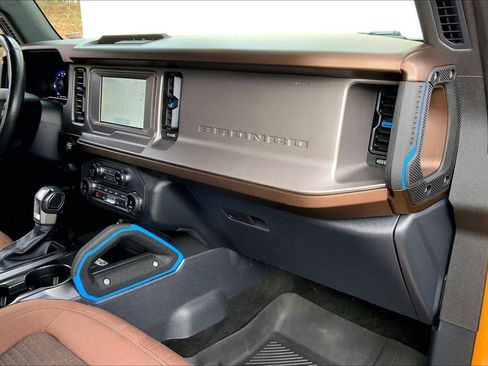 Used 2022 Ford Bronco Outer Banks image 15