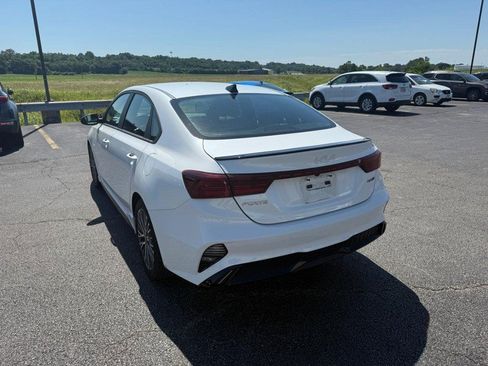 Used 2022 Kia Forte GT-Line w/ GT-Line Technology Package FWD image 3