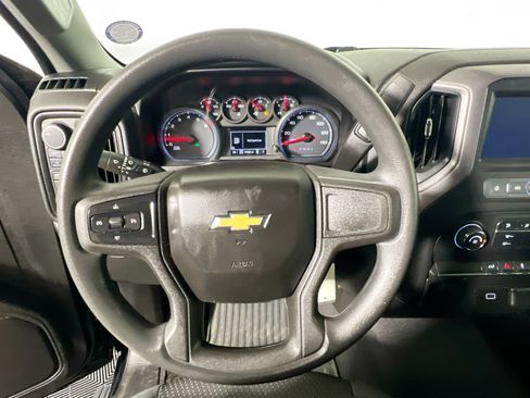 Used 2020 Chevrolet Silverado 1500 Custom w/ Custom Value Package AWD/4WD image 17