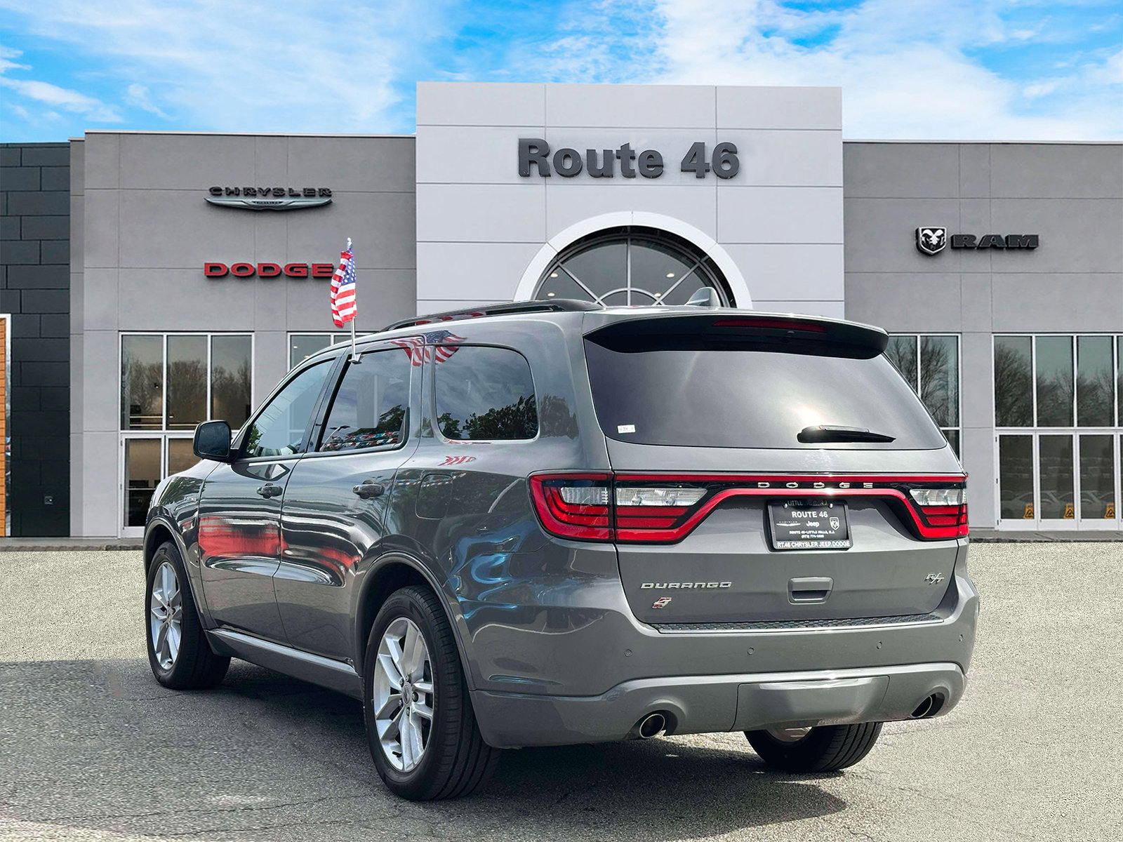 Used 2023 Dodge Durango R/T AWD/4WD image 4