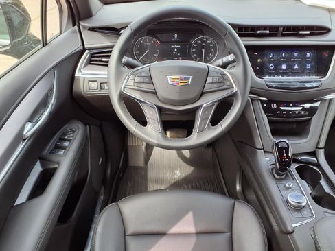 New 2026 Cadillac XT5 Luxury w/ LPO, Floor Liner Package AWD/4WD image 10