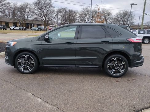 Used 2023 Ford Edge ST image 5