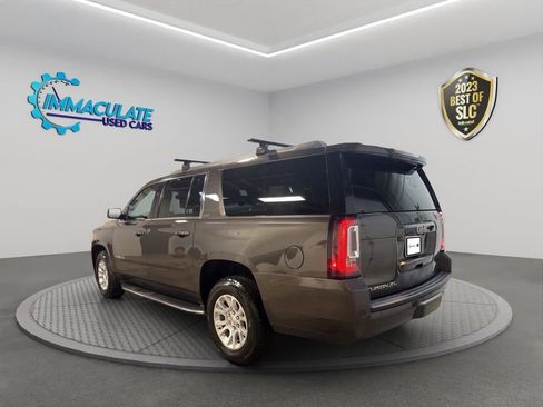 Used 2020 GMC Yukon XL SLT AWD/4WD image 3