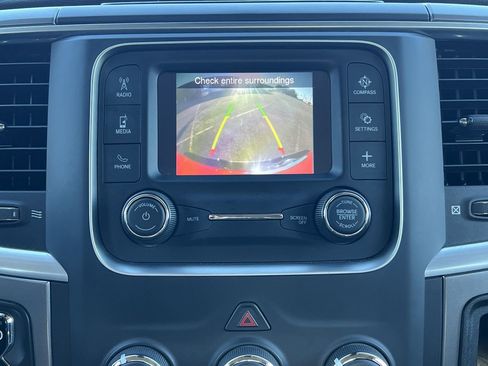 Used 2021 RAM 1500 Classic SLT image 3