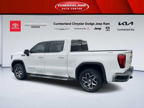 Used 2023 GMC Sierra 1500 SLT w/ SLT Premium Package image 6
