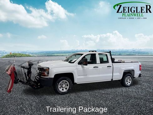 Used 2018 Chevrolet Silverado 1500 W/T w/ Trailering Package AWD/4WD image 3