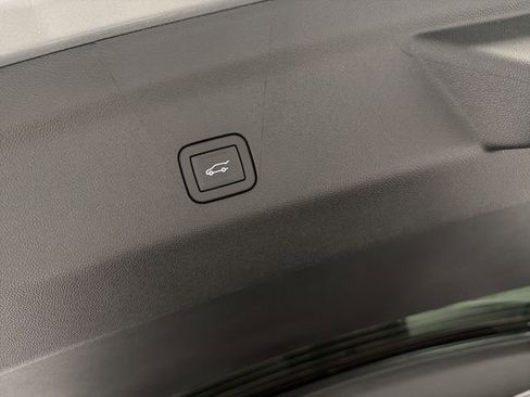 New 2026 GMC Yukon Elevation w/ Elevation Premium Package image 16