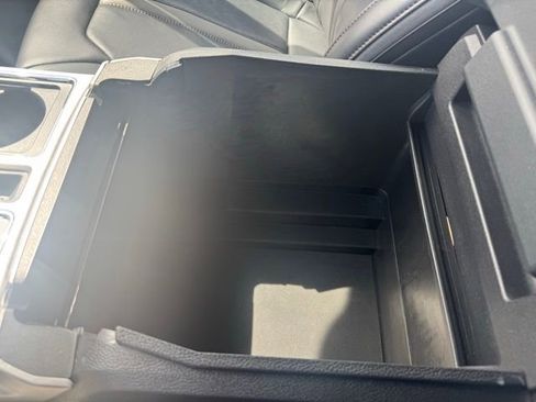 Used 2018 Ford F150 Platinum w/ Equipment Group 701A Luxury image 16