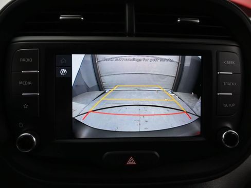 Certified 2022 Kia Soul LX w/ Technology Package image 25