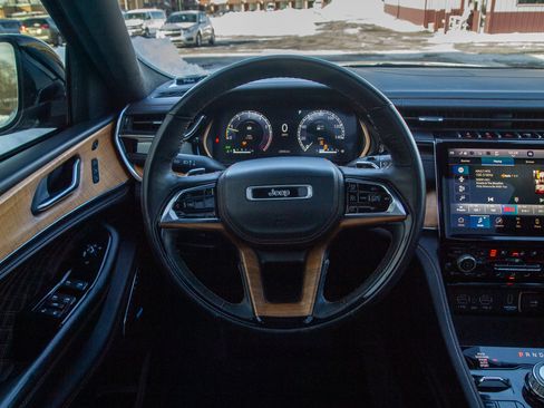 Used 2022 Jeep Grand Cherokee Summit image 21