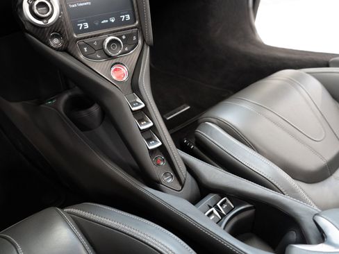 Used 2020 McLaren 720S Luxury image 23