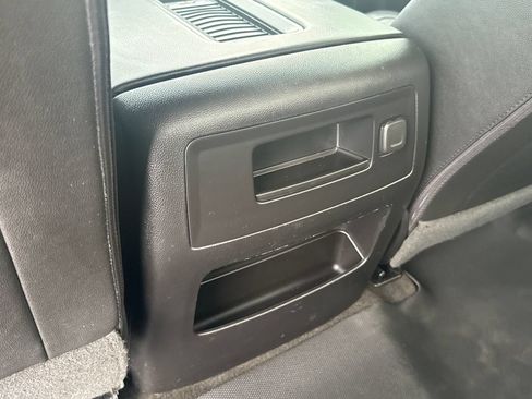 Used 2018 GMC Sierra 1500 SLT AWD/4WD image 11