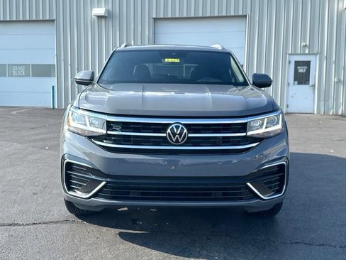 Used 2022 Volkswagen Atlas Cross Sport SEL R-Line AWD/4WD image 2
