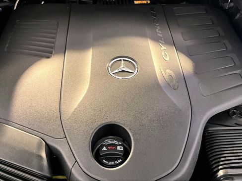 New 2026 Mercedes-Benz GLS 450 4MATIC image 15