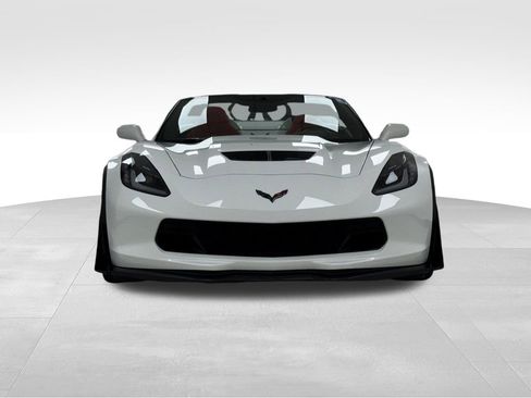 Used 2015 Chevrolet Corvette Z06 w/ 3LZ Preferred Equipment Group image 2