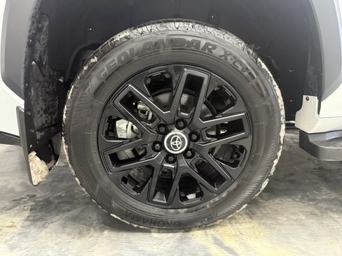 Used 2024 Toyota Sequoia Limited image 26