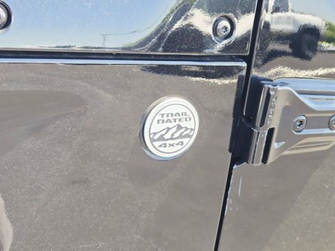 Used 2020 Jeep Wrangler Sport AWD/4WD image 21
