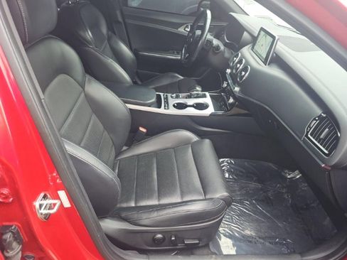Used 2018 Kia Stinger GT2 AWD/4WD image 14