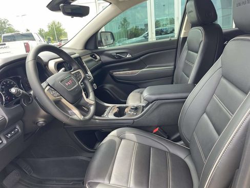 Used 2023 GMC Acadia Denali w/ Denali Ultimate Package FWD image 15