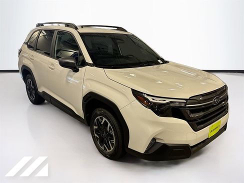Used 2026 Subaru Forester Premium AWD/4WD image 3