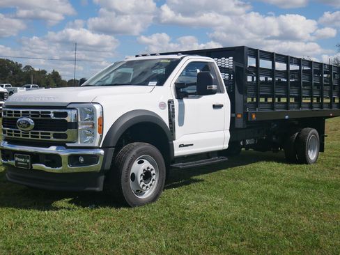 New 2025 Ford F550 2WD Regular Cab Super Duty image 1