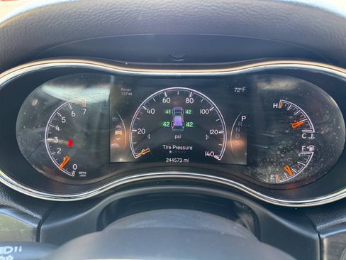 Used 2014 Jeep Grand Cherokee Limited AWD/4WD image 10