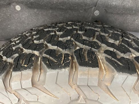 Used 2022 Chevrolet Silverado 1500 RST w/ Z71 Off-Road Package image 15