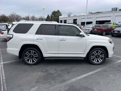 Used 2020 Toyota 4Runner Limited image 11