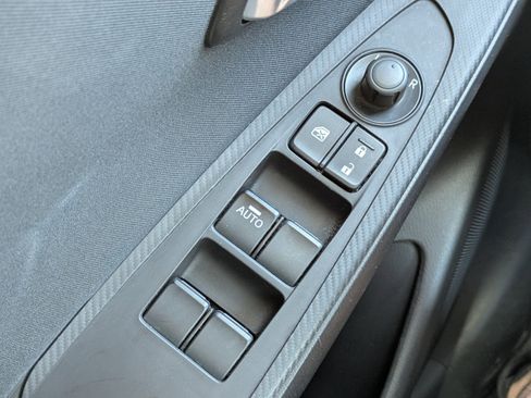 Used 2017 Toyota Yaris iA image 21