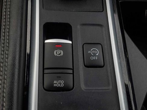 Used 2023 Nissan Pathfinder Platinum w/ Cargo Package AWD/4WD image 30