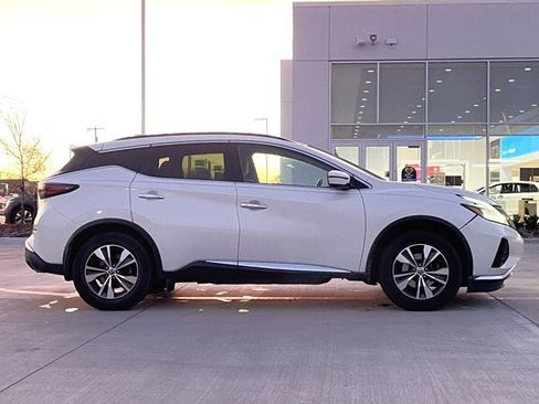 Used 2019 Nissan Murano SV w/ Premium Package image 7