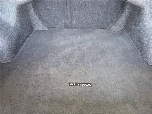 Used 2024 Nissan Altima 2.5 SR FWD image 6