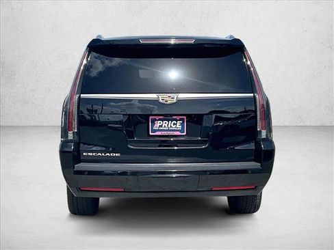 Used 2019 Cadillac Escalade ESV Premium Luxury RWD image 4
