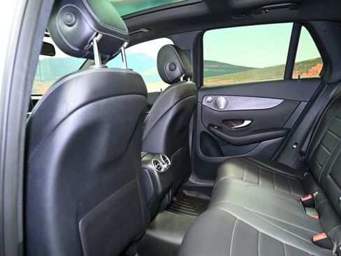 Used 2018 Mercedes-Benz GLC 300 4MATIC image 50