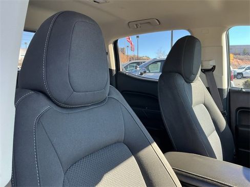 Used 2022 Chevrolet Colorado LT w/ LT Convenience Package image 26