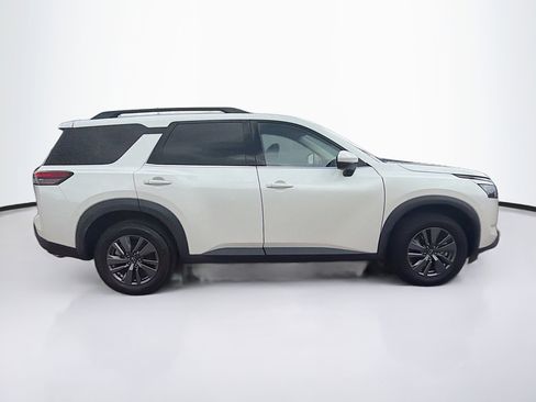 Used 2023 Nissan Pathfinder SV w/ SV Premium Package AWD/4WD image 10
